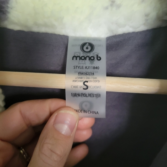 NWT mono b Sherpa Oversized Jacket WOMENS Size Small - Picture 6 of 10